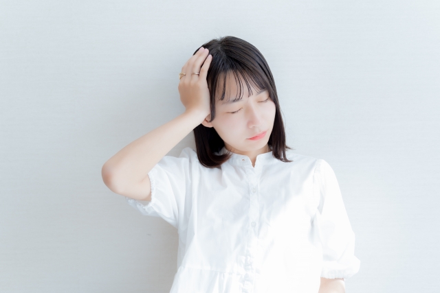 頭痛や肩こりにつながる