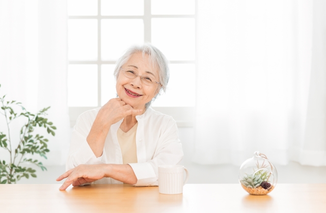 健康な歯を傷つけず機能や見た目を補う